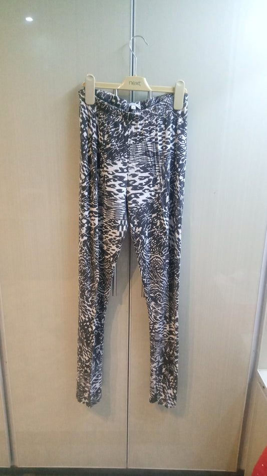 Store Twenty One Medium Size Women's Trouser