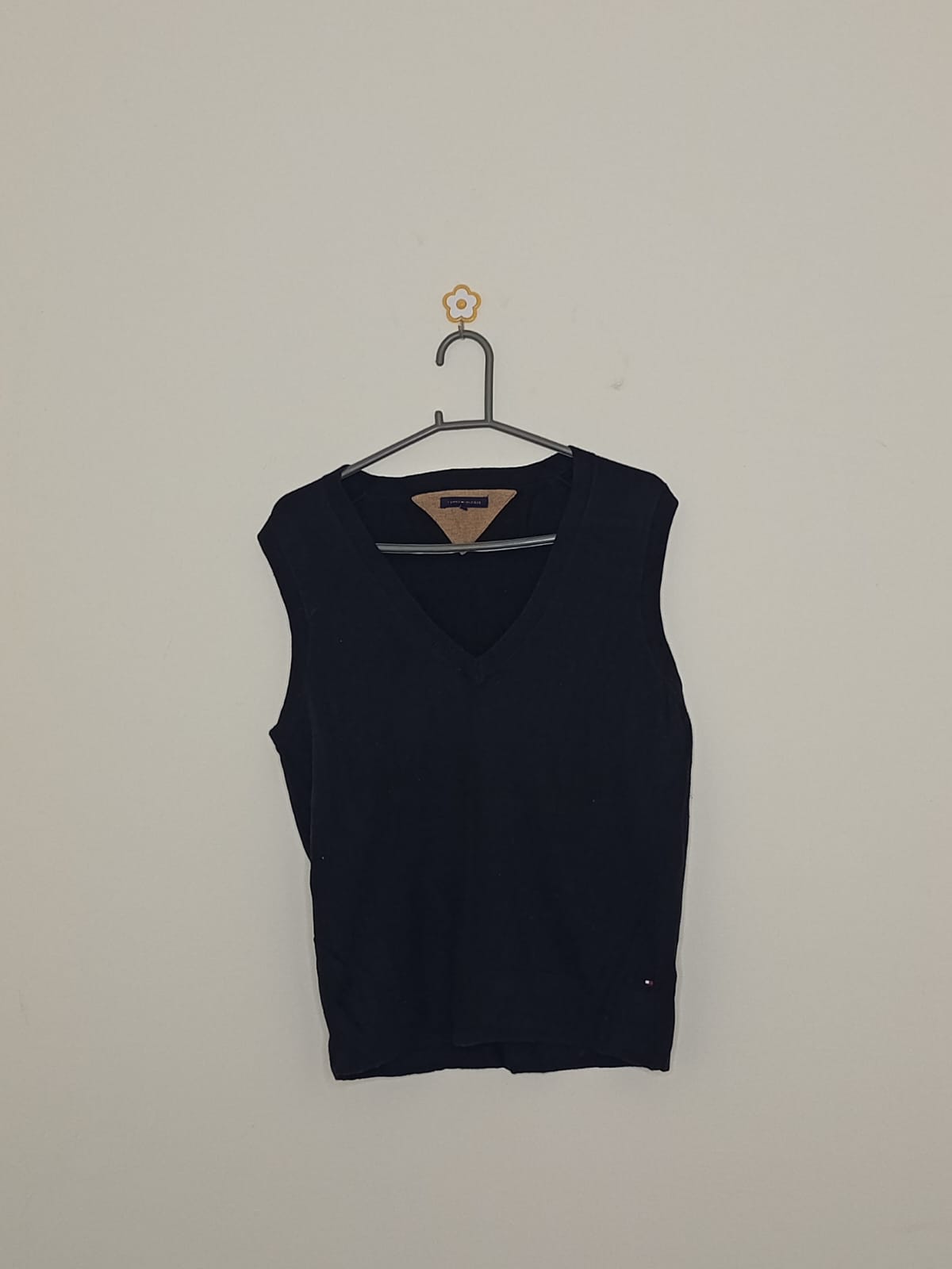 Tommy Hilfiger Men's Sleeveless Sweater Small Size