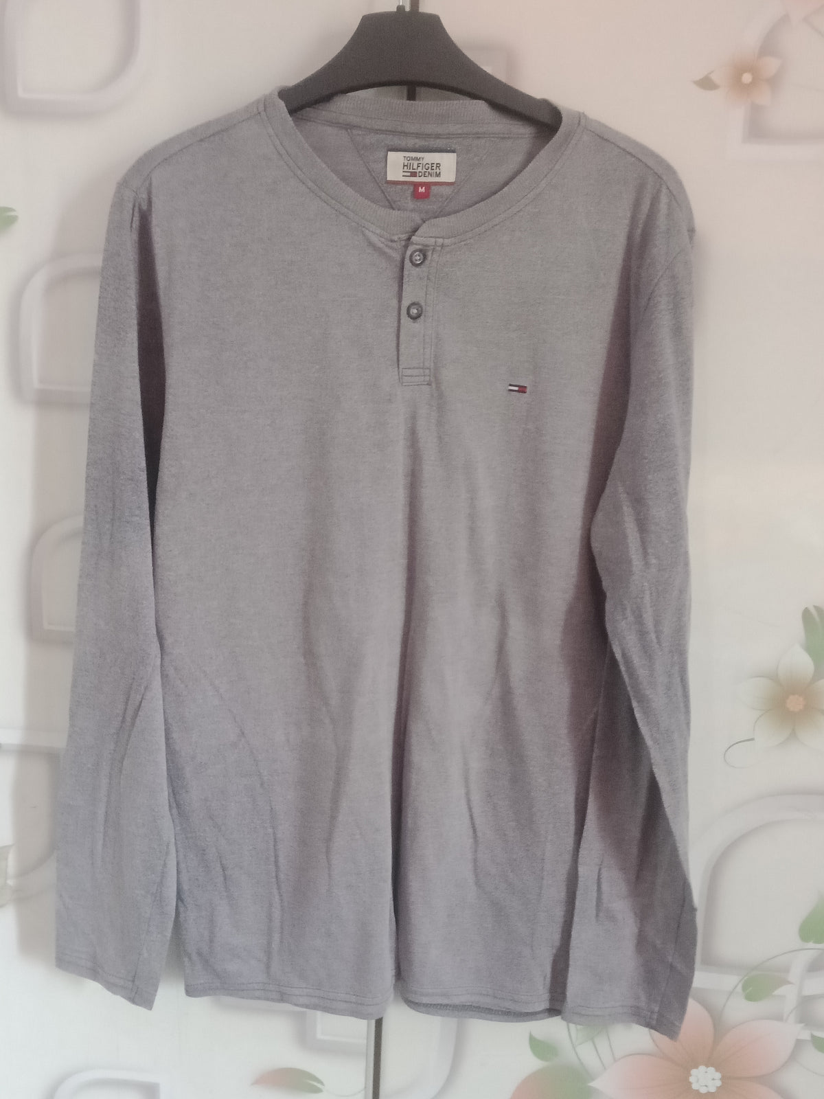 Branded Long Sleeve Shirt – Medium (Imported Class)
